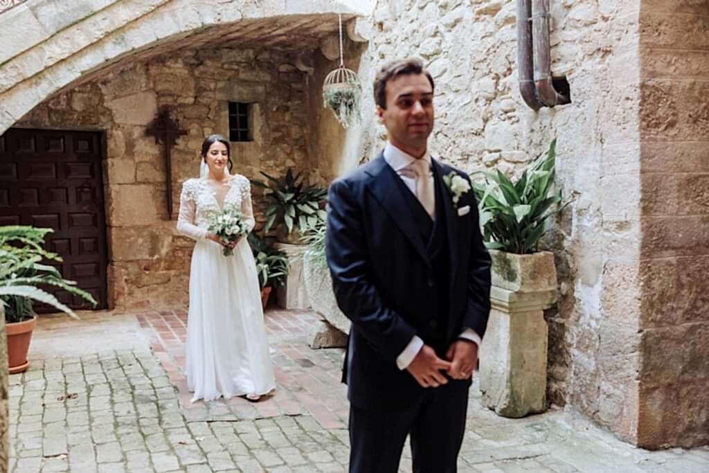 Como se hace el first look